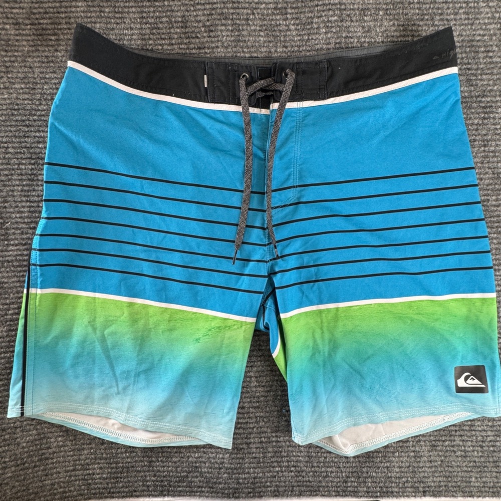 Quiksilver Highline Board Shorts Men's 33 Blue Green Ombré Striped 4-Way Stretch